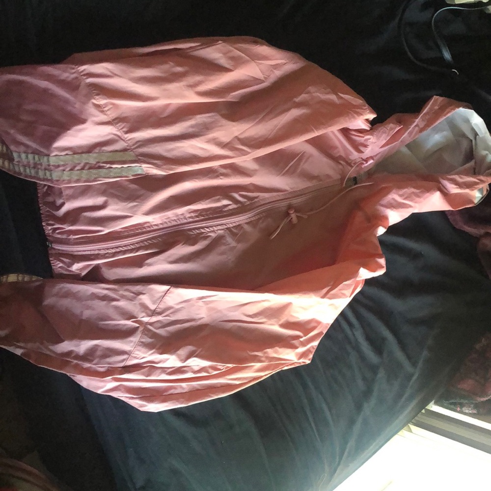 Wind breaker